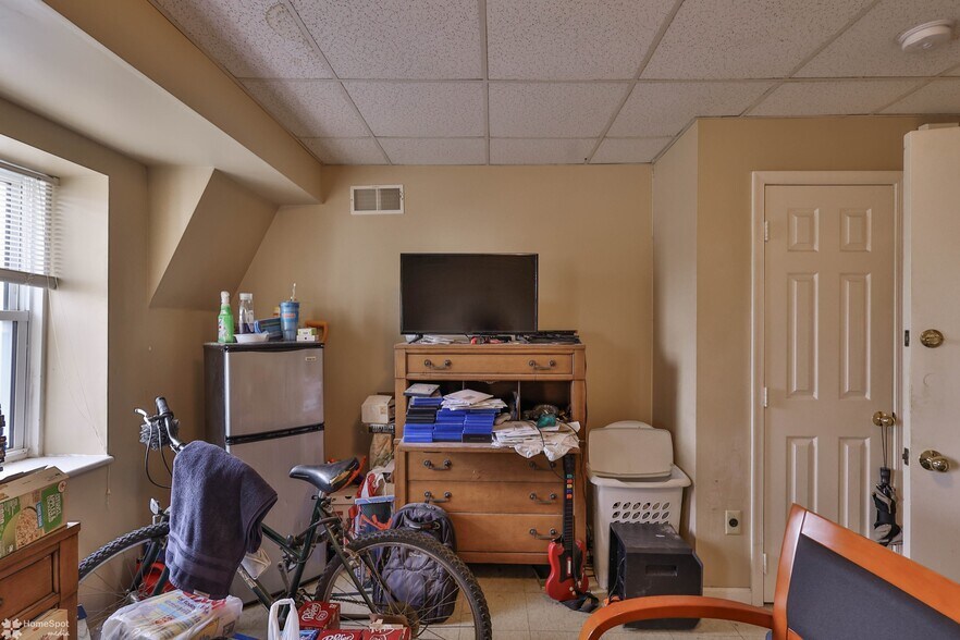 More Photos Of 22 S 13th St, Allentown Apartments For Sale