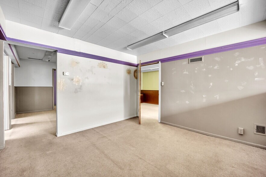 More Photos Of 2924 Beacon St, Colorado Springs Medical For Sale