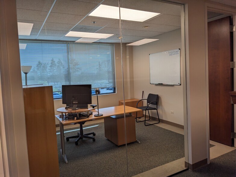 More Photos Of 1749 S Naperville Rd, Wheaton Medical For Lease