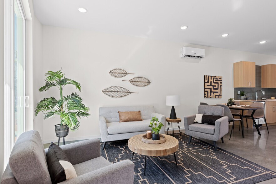 More Photos Of 1602 N Central St, Knoxville Apartments For Sale