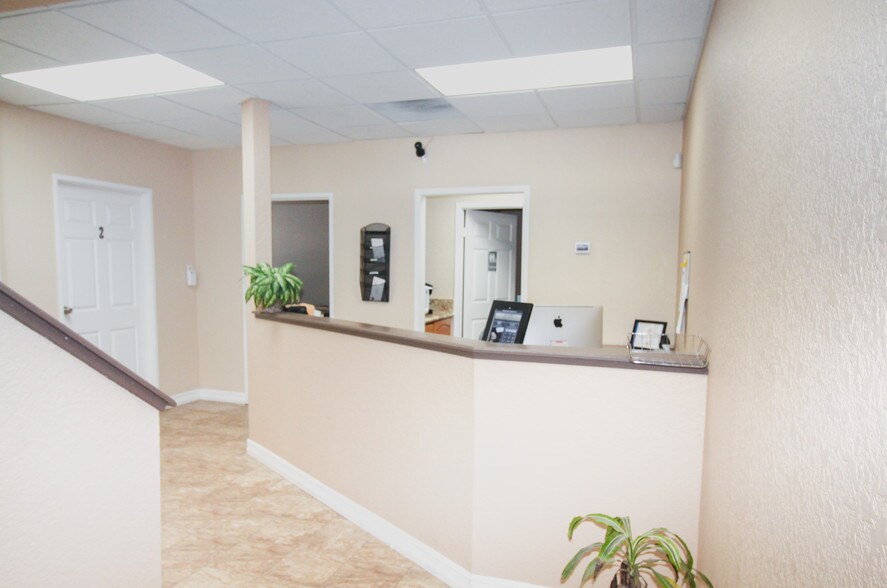 More Photos Of 623-629 N Main St, Orange Office For Lease