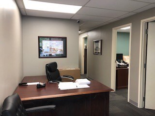 More Photos Of 130 Seaboard Ln, Franklin Flex For Lease