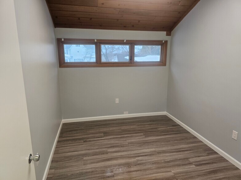 More Photos Of 101 S Schanck Ave, Pen Argyl Medical For Lease