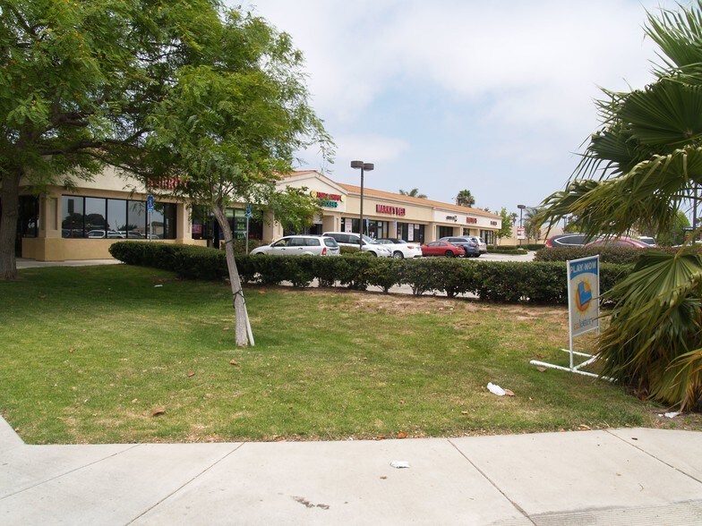 More Photos Of 200 S Ventura Rd, Oxnard Storefront Retail Office For Lease