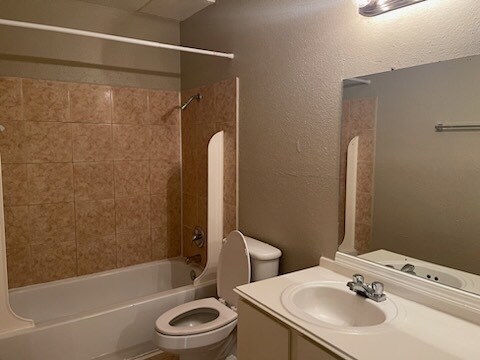 More Photos Of 2200 Cypress Landing Dr, Houston Apartments For Sale