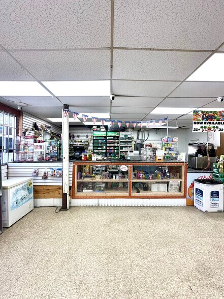 More Photos Of 103 W Monroe Ave, Okolona Convenience Store For Sale
