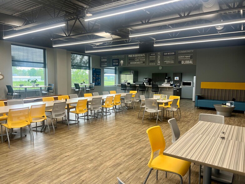 More Photos Of 2301 Jones Blvd, Coralville Medical For Lease