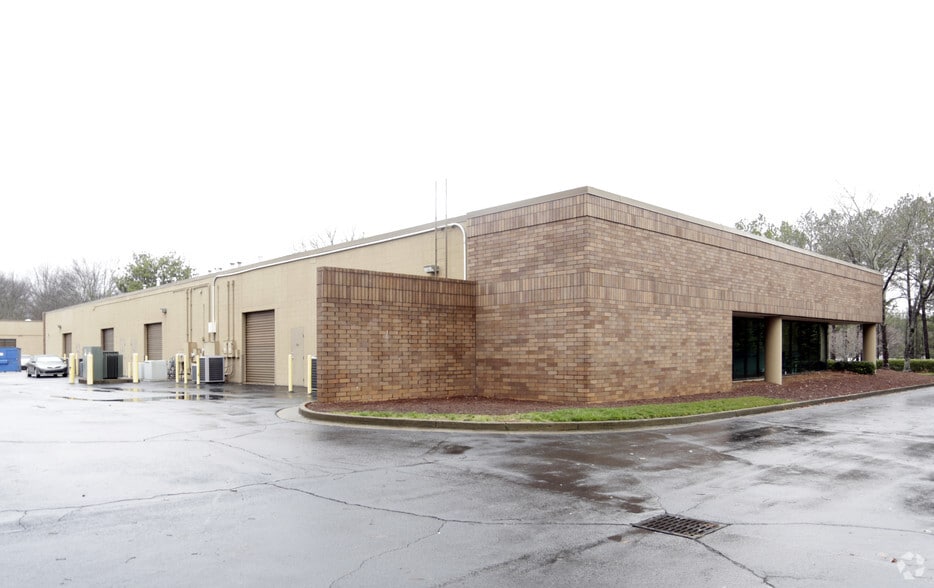 More Photos Of 1275 Kennestone Cir, Marietta Unknown For Sale