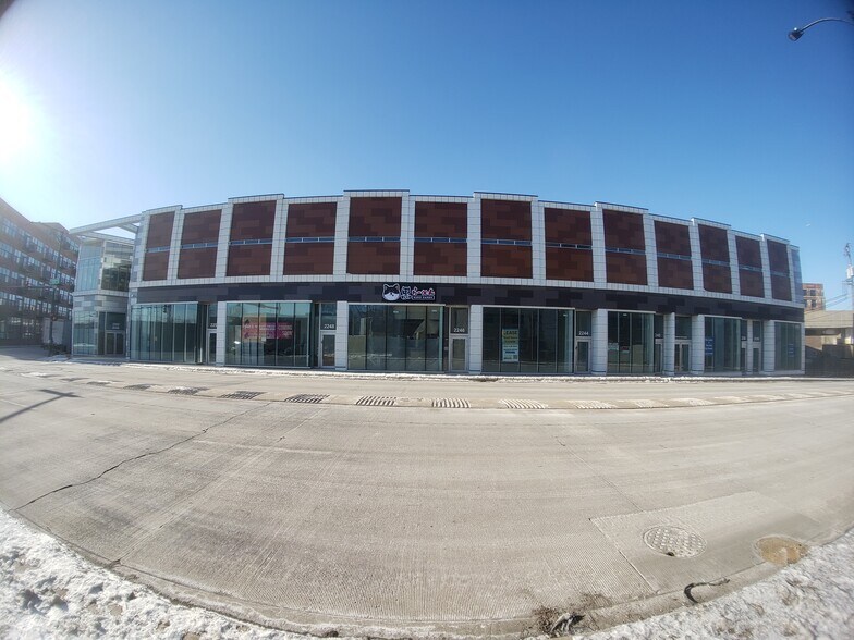 More Photos Of 2252 S Canal St, Chicago Storefront For Lease