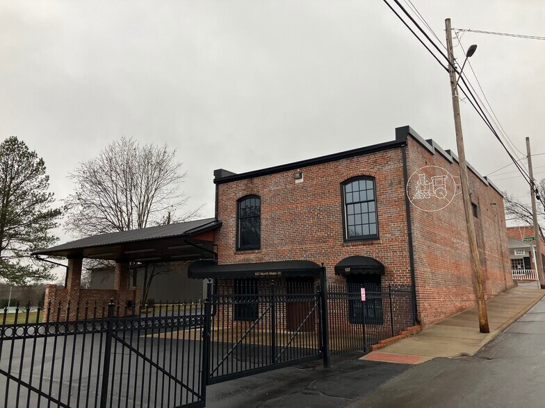 More Photos Of 157 N Main St, Bostic Office For Sale