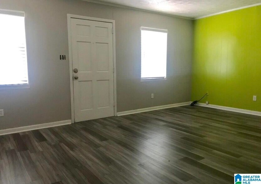 More Photos Of 1120 Stewart St, Oxford Apartments For Sale