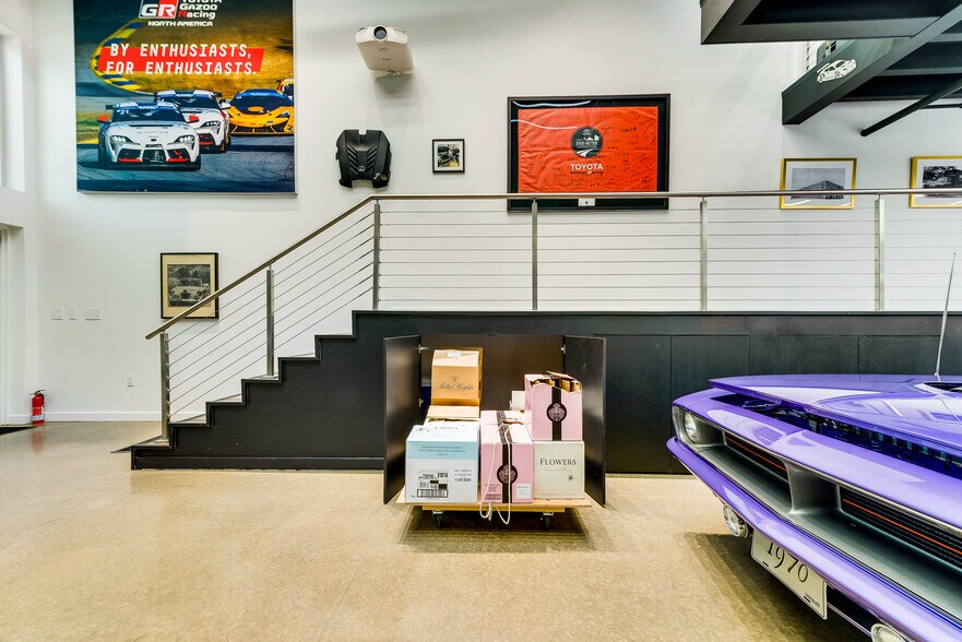 More Photos Of 6767 All Stars Ave, Frisco Self Storage For Sale