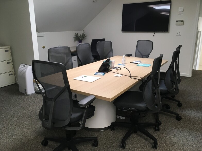More Photos Of 150 Elm St, Westfield Bank For Lease