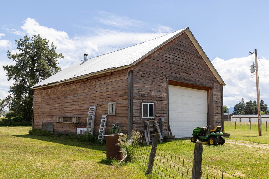 More Photos Of 17000 Beckwith Street, Frenchtown Land For Sale
