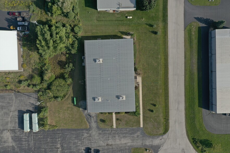 More Photos Of 5835 Shugart Ln, Traverse City Manufacturing For Lease