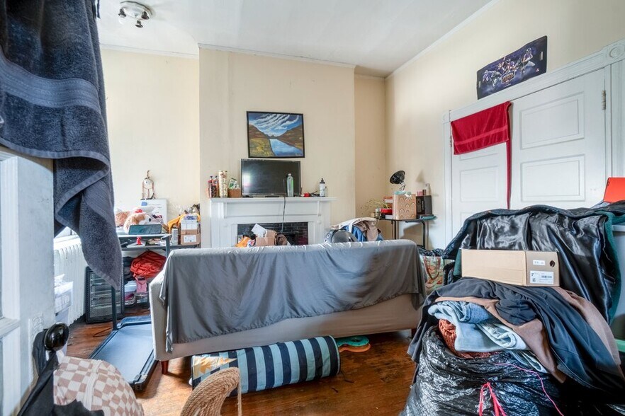 More Photos Of , Baltimore General Retail For Sale