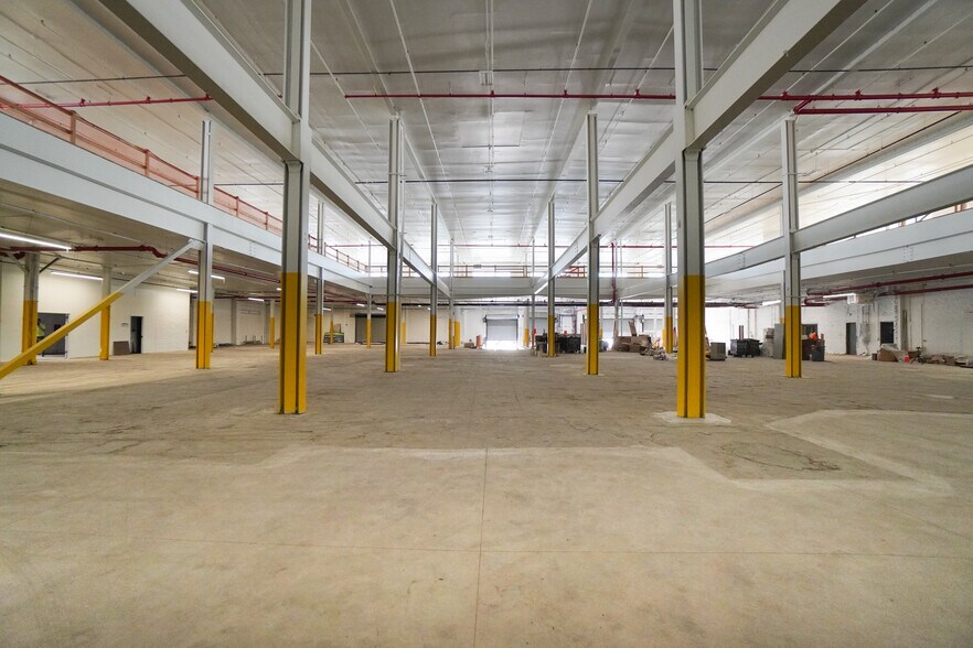 More Photos Of 845 E 136th St, Bronx Warehouse For Sale