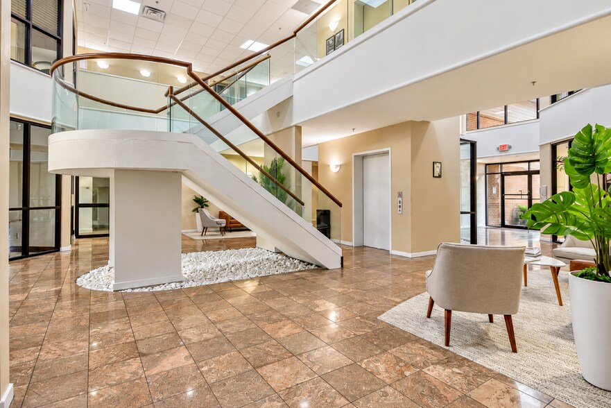 More Photos Of 3639 Cortez Rd W, Bradenton Office For Lease