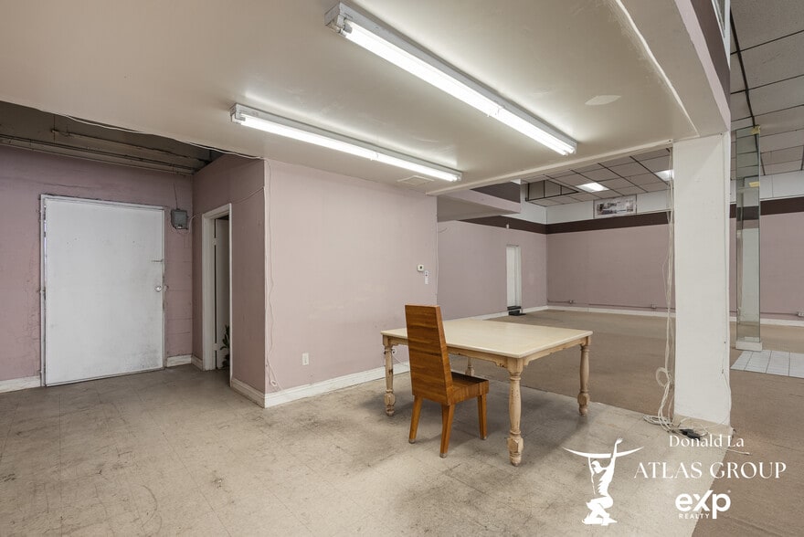 More Photos Of 115 N Western Ave, Los Angeles Storefront For Sale