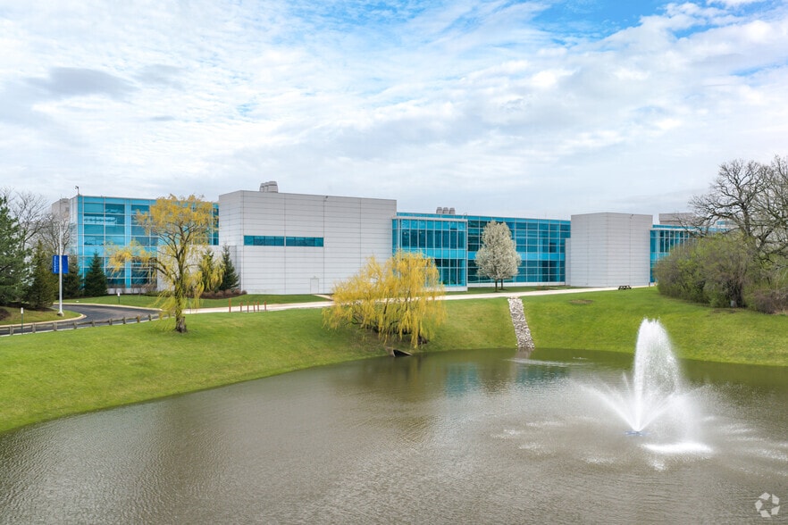 More Photos Of 1930 Innovation Way, Libertyville Manufacturing For Lease