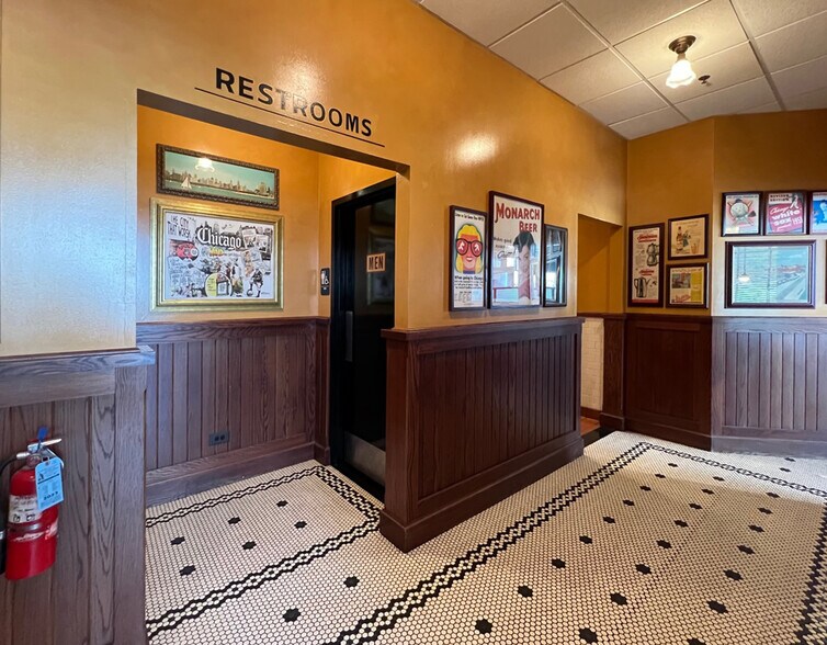 More Photos Of 1493-1505 S Randall Rd, Algonquin Storefront Retail Office For Lease