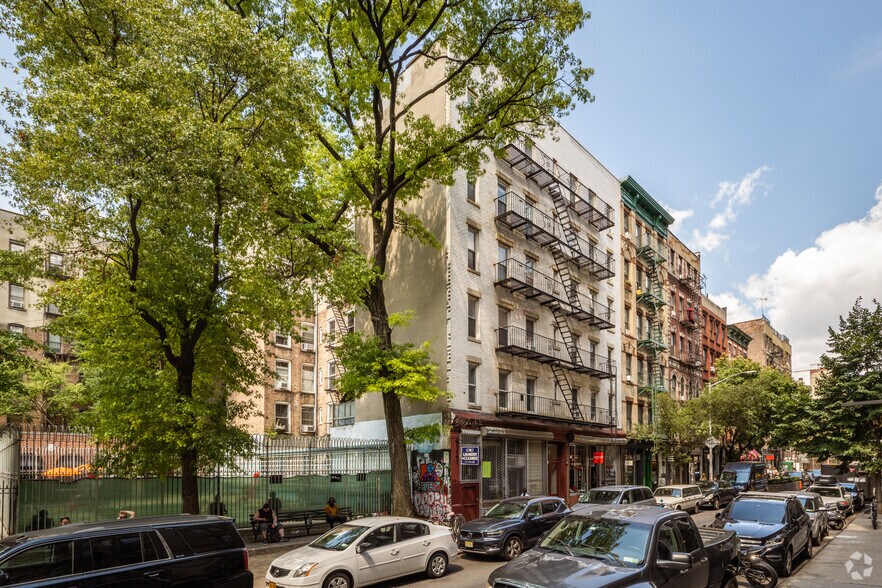 More Photos Of 101 Thompson St, New York Apartments For Lease