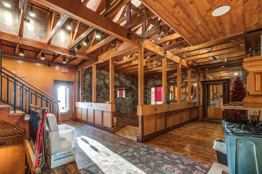 More Photos Of 4119 Marsha Sharp Fwy, Lubbock Freestanding For Sale