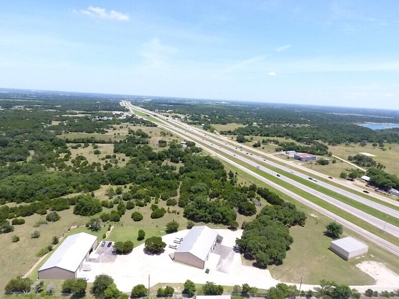 More Photos Of 6888 W Us Highway 190, Belton Showroom For Sale