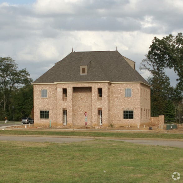 More Photos Of 6856 Cobblestone Blvd, Southaven Loft Creative Space For Lease