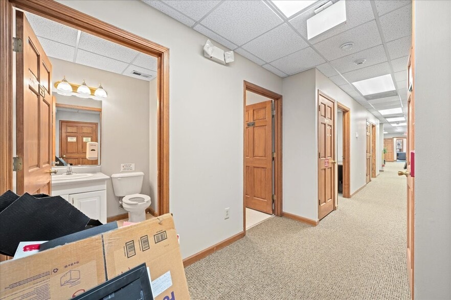 More Photos Of 303 E Main St, Pickens General Retail For Sale