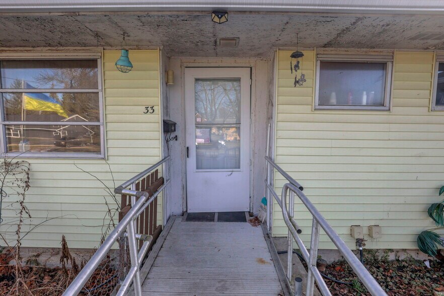 More Photos Of 12-35 Grove Ct, Marysville Apartments For Sale