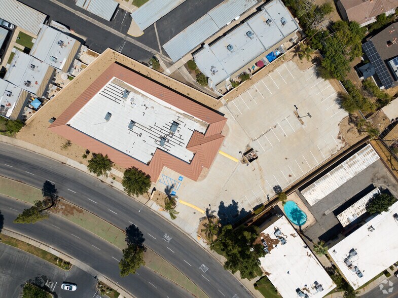 More Photos Of 2935 Oswell St, Bakersfield Medical For Lease