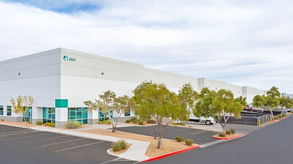 More Photos Of 3585 E Patrick Ln, Las Vegas Unknown For Lease