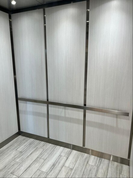 More Photos Of 2950 W Cypress Creek Rd, Fort Lauderdale Medical For Lease