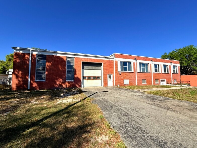 More Photos Of 600 Avenue S NW, Winter Haven Research And Development For Sale