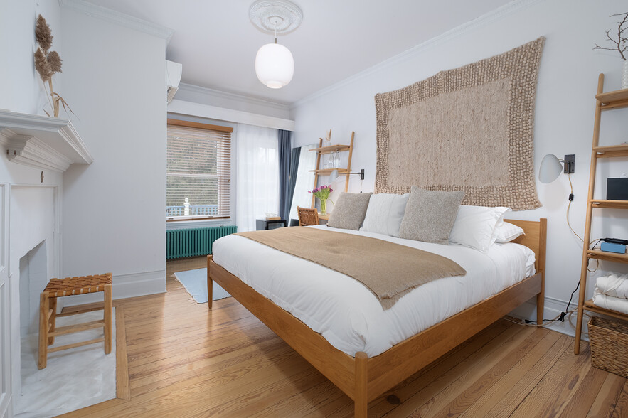 More Photos Of 10 Old Route 9, Staatsburg Hotel For Sale