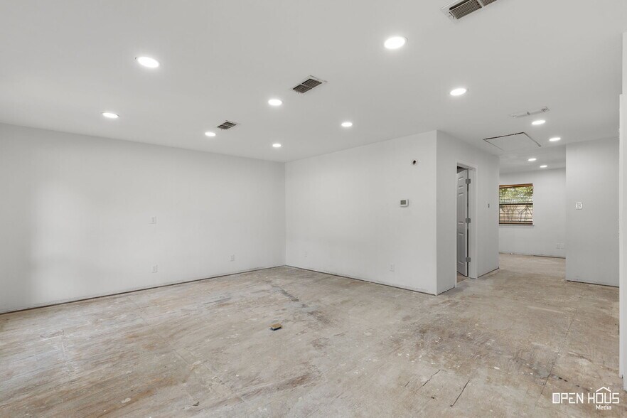 More Photos Of 1317 East St, Graham Medical For Sale