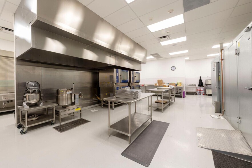 More Photos Of 2121 N 550 W, Provo Office For Sale