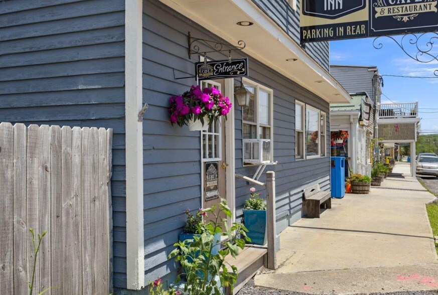 More Photos Of 454 William Ave, Davis Restaurant For Sale