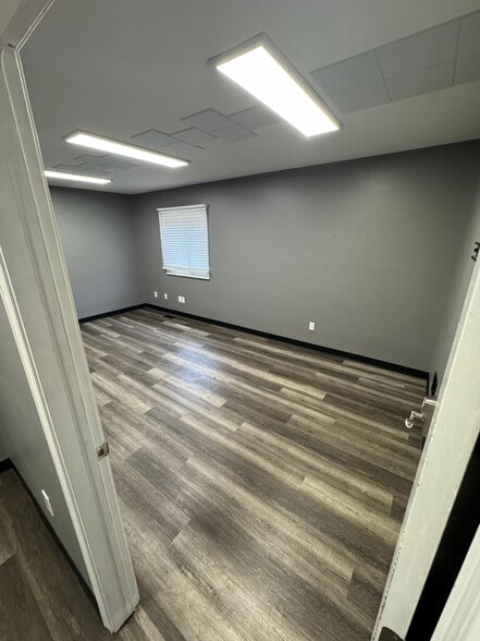 More Photos Of 5505 S Sheldon Rd, Canton Township Contractor Storage Yard For Lease