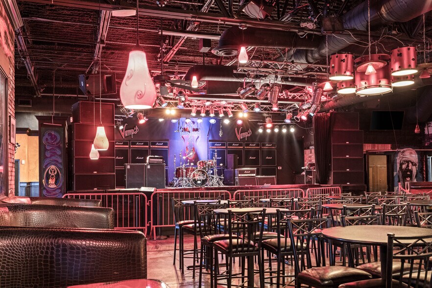 More Photos Of 6750 W Sahara Ave, Las Vegas Bar For Sale