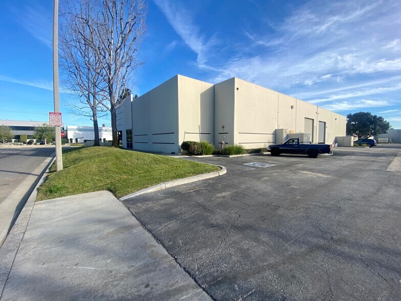 More Photos Of 4621 Littlejohn St, Baldwin Park Distribution For Sale