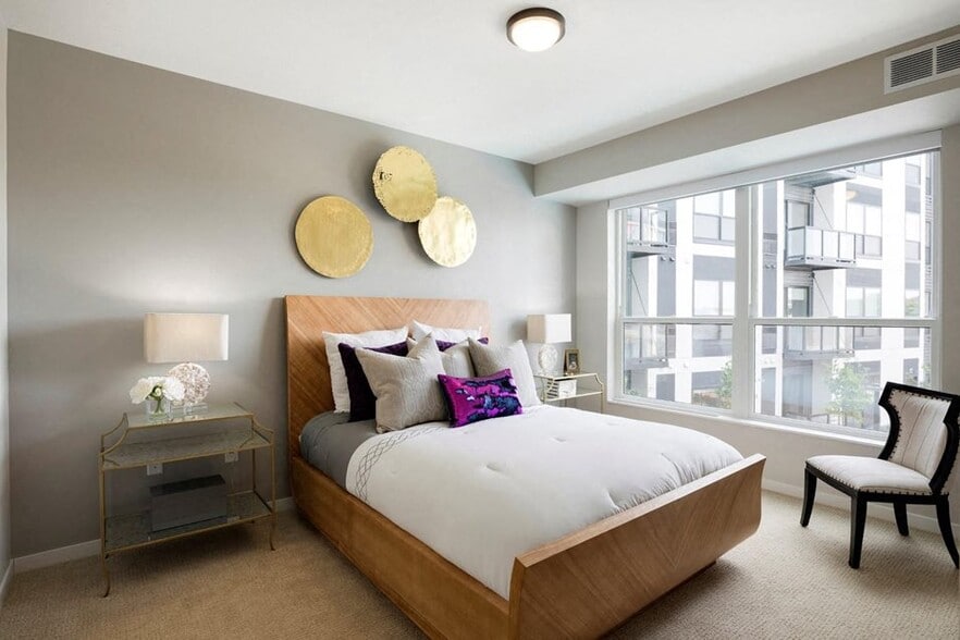 More Photos Of 1700 Plymouth Rd, Minnetonka Apartments For Lease