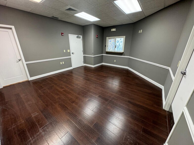 More Photos Of 1631 NW St Lucie West Blvd, Port Saint Lucie Medical For Lease
