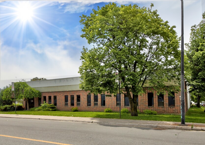 More Photos Of 3075 Rue Sainte-Catherine E, Montréal Warehouse For Sale