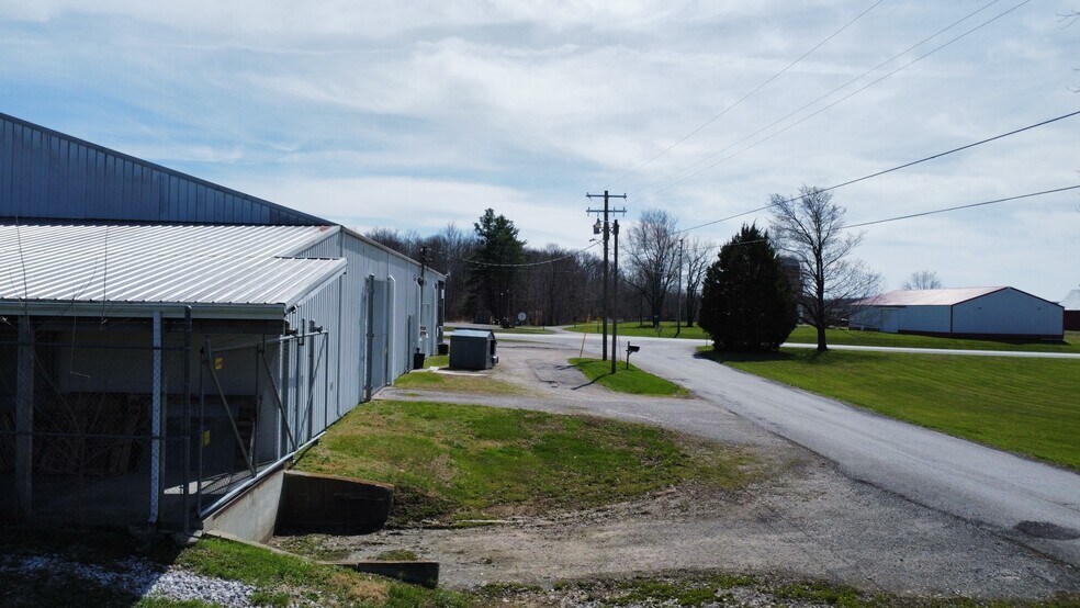 More Photos Of 677 S Cardinal Ln, Scottsburg Industrial For Sale