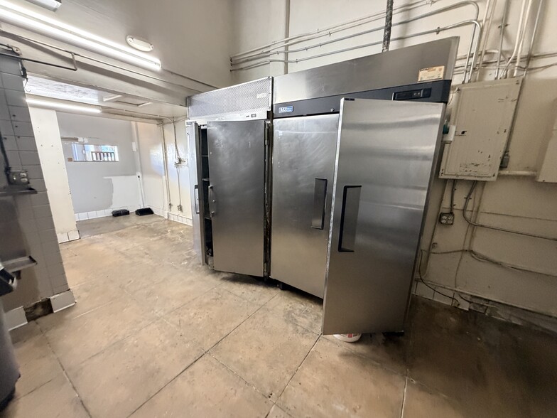 More Photos Of 251 N Larchmont Blvd, Los Angeles Office For Lease