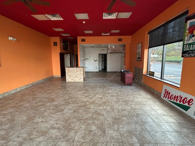 More Photos Of 230 Roosevelt Dr, Monroe Freestanding For Lease