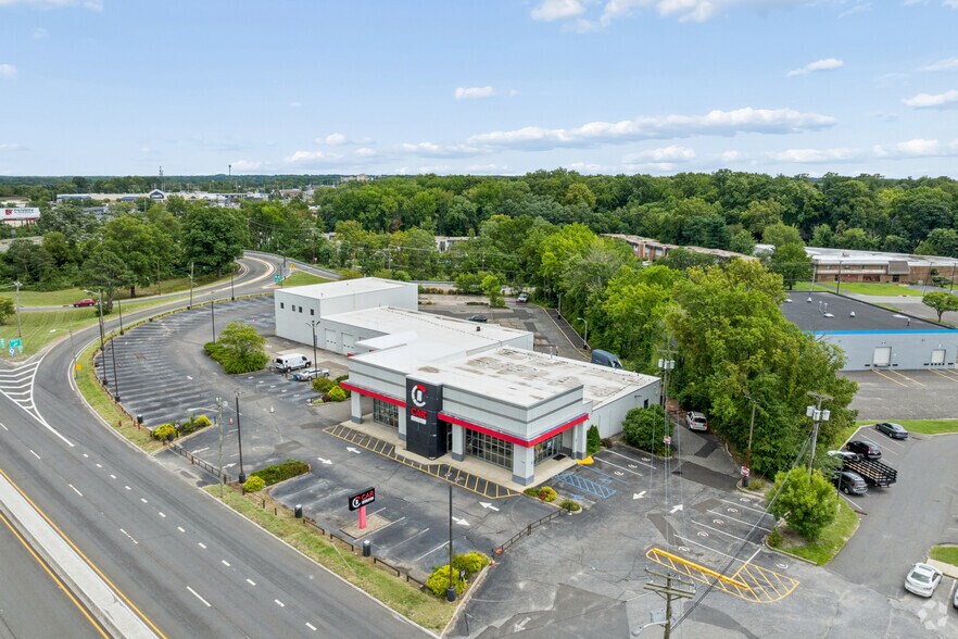 More Photos Of 538 Route 38 E, Maple Shade Township Auto Dealership For Lease