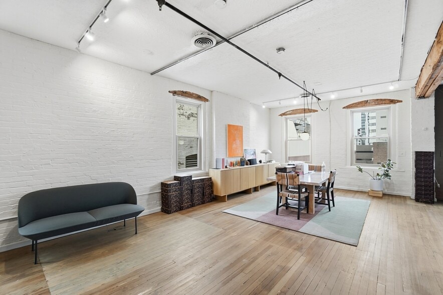 More Photos Of 1008 Race St, Cincinnati Office Residential For Lease